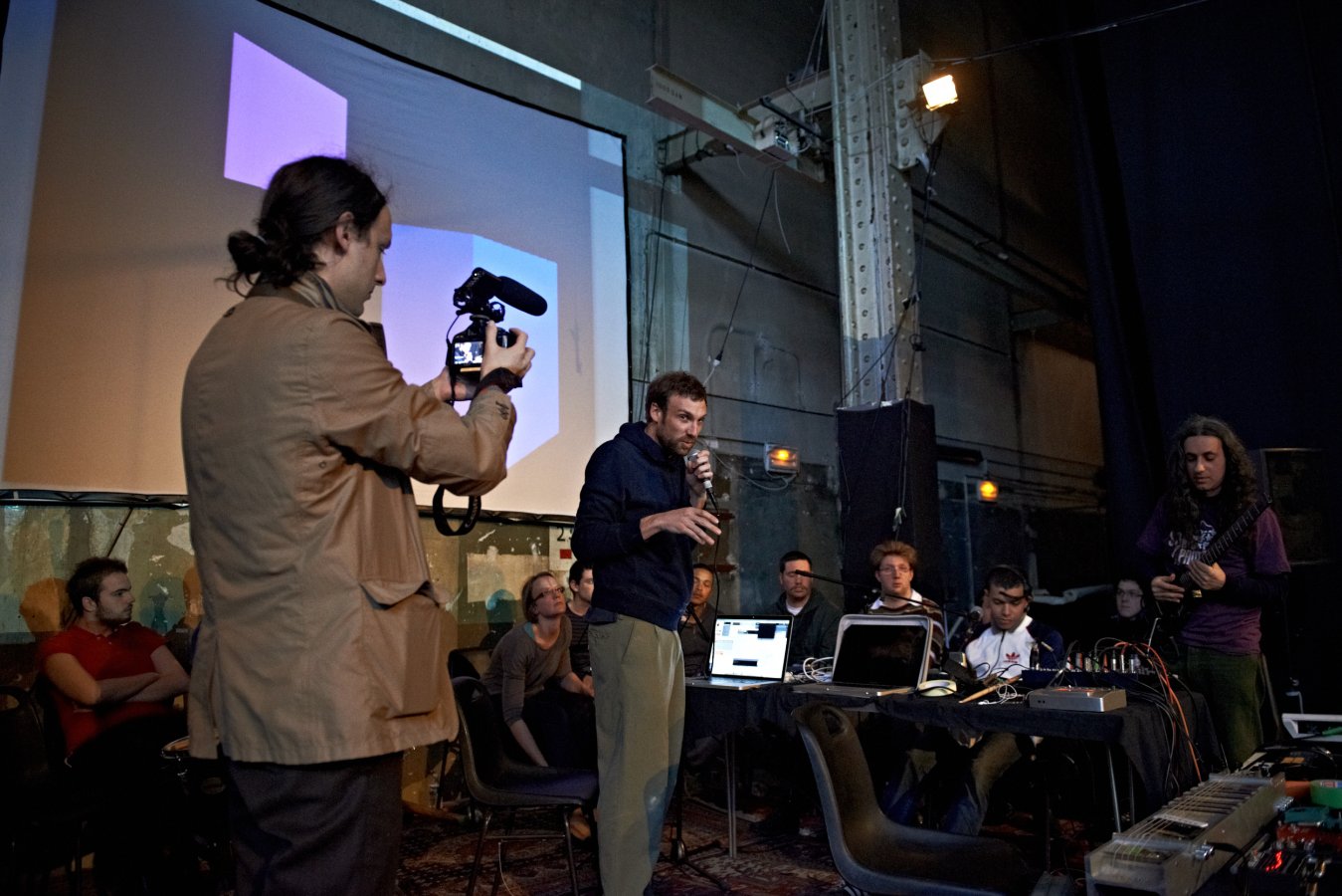 Restitution d'atelier : Anla COURTIS avec les jeunes de l'hôpital de jour d'Antony